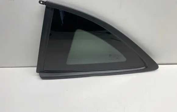 Chevrolet Camaro Rear side window 92194977