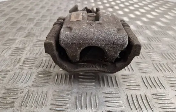 Peugeot 3008 I Rear brake caliper