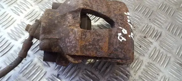 Volkswagen Golf IV Front brake caliper