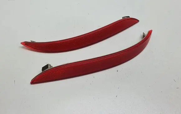 BMW 5 E60 E61 Rear tail light reflector 7183914 7183913