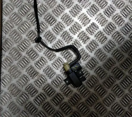 Renault Trafic III (X82) Valve vacuum 8200790180