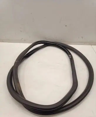 Opel Insignia B Rear door rubber seal (on body) 