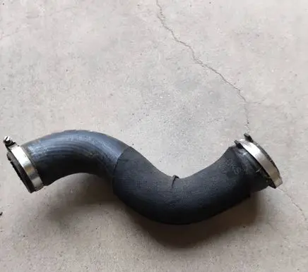 Audi A4 S4 B8 8K Intercooler hose/pipe 8K0145737J