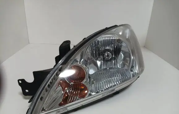 Mitsubishi Lancer Headlight/headlamp 90738200