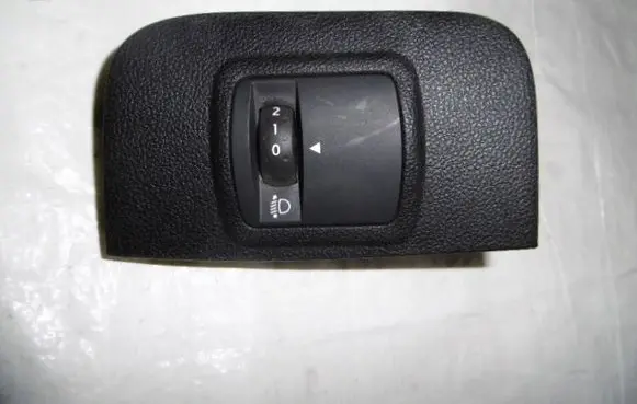 Renault Megane IV Headlight level height control switch 251902972R