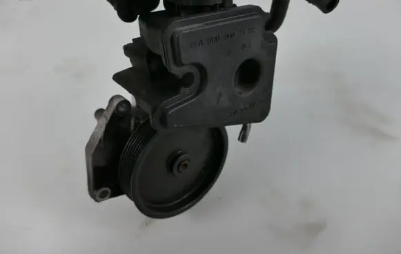 Mercedes-Benz CLK A209 C209 Power steering pump 0054661601
