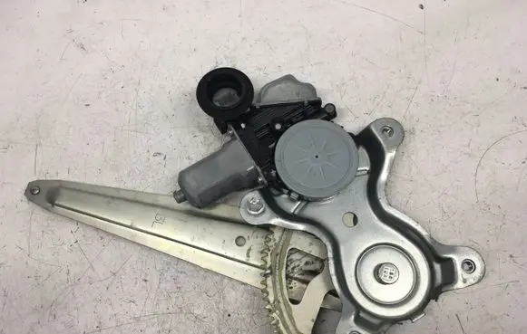 Lexus CT 200H Rear door window regulator with motor 8572075070 0620202452
