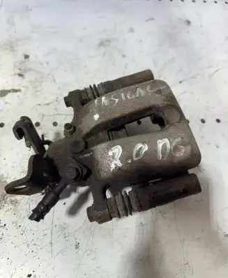 Opel Insignia A Rear brake caliper
