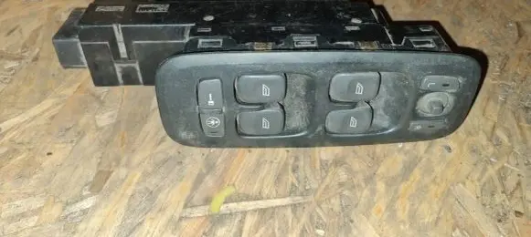 Volvo S80 Electric window control switch 9452939