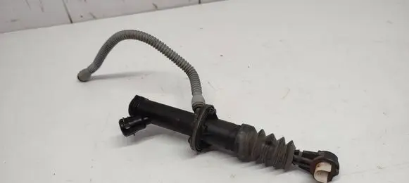 Renault Clio IV Clutch slave cylinder 306100642R 340W0239 00S002