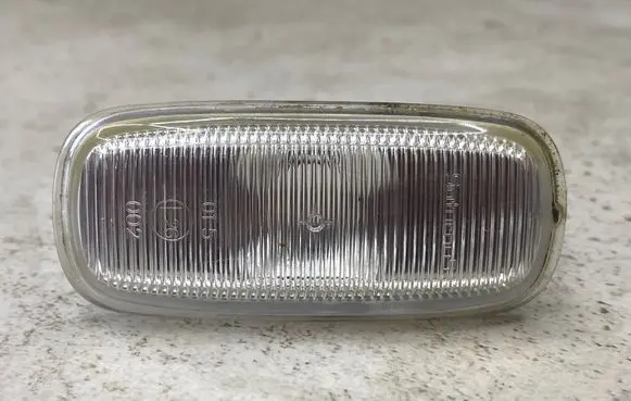 Audi A3 S3 8L Front fender indicator light 