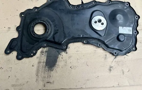 Renault Trafic III (X82) Timing belt guard (cover) 135027147R