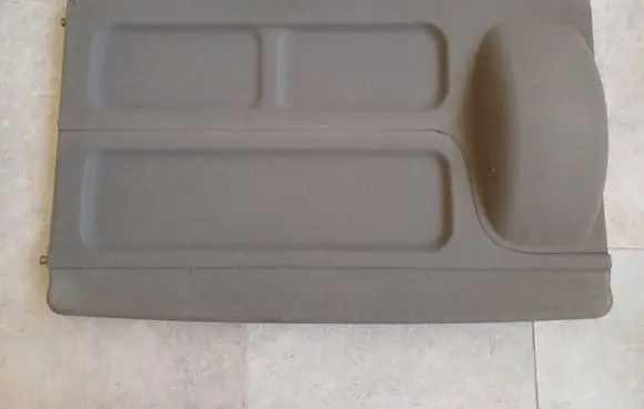 Parcel shelf