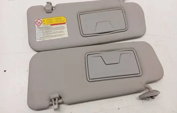 Mitsubishi Grandis Sun visor 7430A317