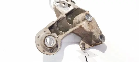 Skoda Superb B5 (3U) Engine mounting bracket 8e0199352n