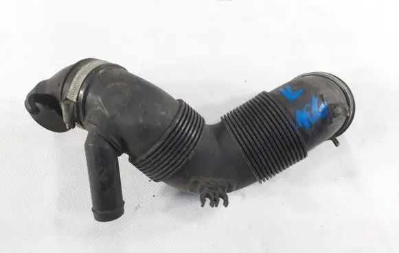Volkswagen Golf V Air intake hose/pipe 3C0129654M