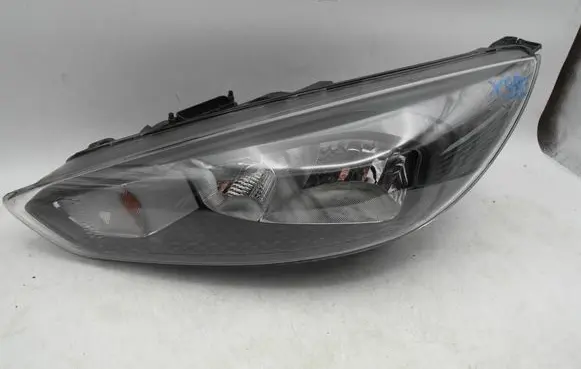 Ford Focus Headlight/headlamp F1EB13W030ED