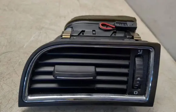 Dashboard side air vent grill/cover trim