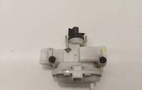 Volkswagen PASSAT B3 Central locking vacuum pump 357862153