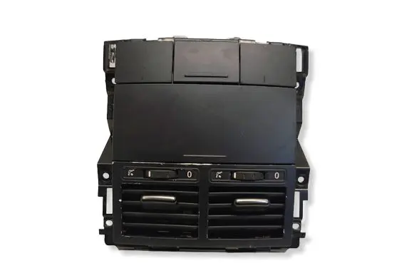 Volkswagen Touareg I Rear air vent grill 7L6819203C SR0484704 8041909