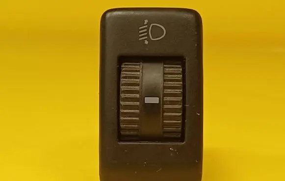 Volkswagen Golf II Headlight level height control switch 191941333