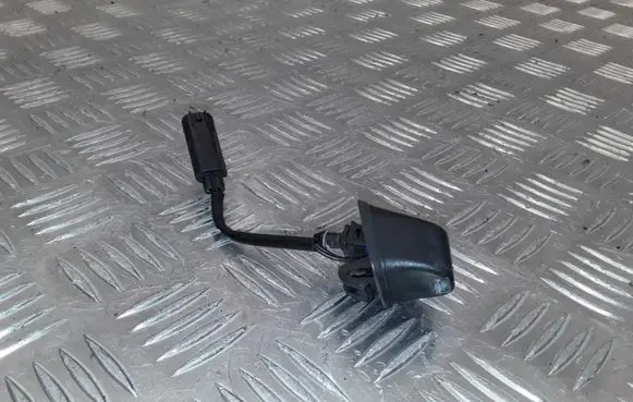 BMW 3 E92 E93 Windshield washer spray nozzle 7131299 713129906
