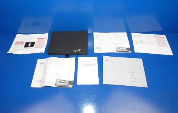 Volvo V60 Owners service history hand book 