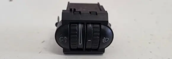 Volkswagen Golf V Headlight level height control switch 1K0941333
