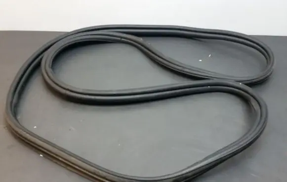 Fiat Bravo Seal rubber (tailgate) 