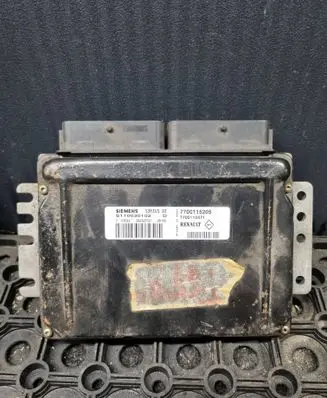 Renault Twingo I Engine control unit/module S110030102 7700115205