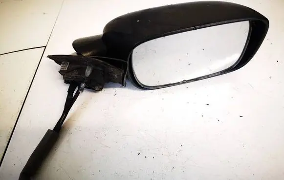 Volvo XC70 Front door electric wing mirror e11015601