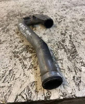 Nissan Juke I F15 EGR valve line/pipe/hose