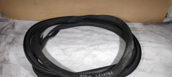 Toyota Proace Rubber seal front coupe door 