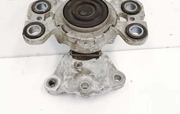 Volvo XC60 Engine mount bracket 31401308 31401744