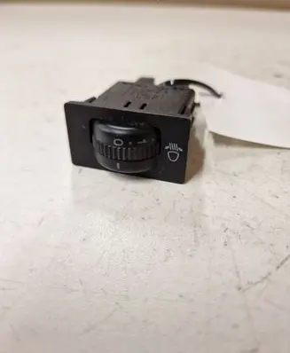 Toyota Corolla Verso AR10 Headlight level height control switch 8415202021 37139