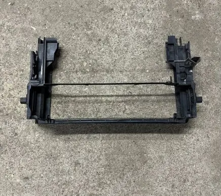BMW 5 F10 F11 Radiator mount bracket 7804619 7804617 7580626