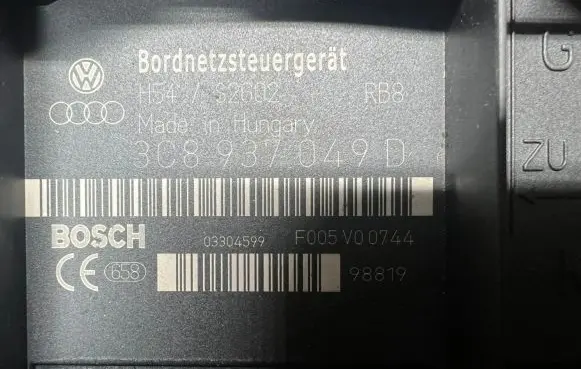 Volkswagen Touran I Comfort/convenience module 3c8937049D