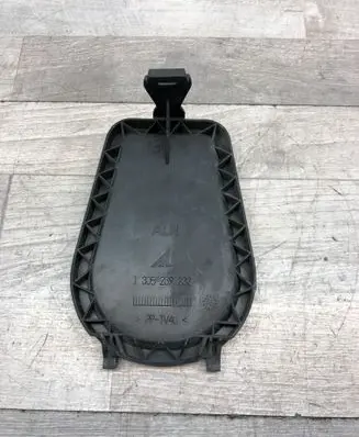 Volkswagen Touran I Headlight/headlamp dust cover 1305239232