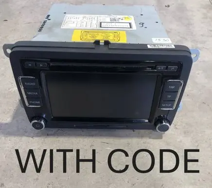 Skoda Superb B6 (3T) Radio/CD/DVD/GPS head unit 3T0035156B