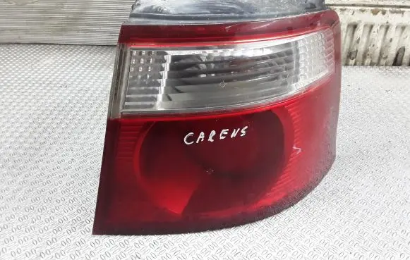 KIA Carens I Rear/tail lights