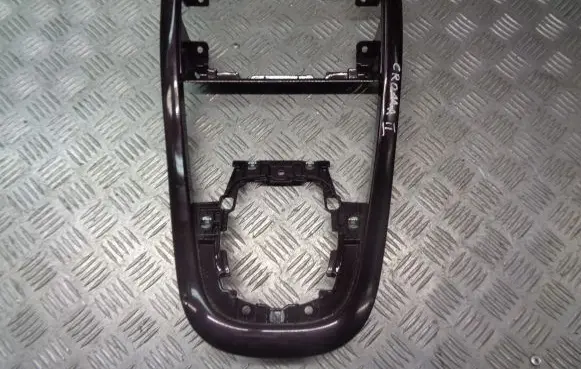 Fiat Croma Radio/GPS head unit trim 