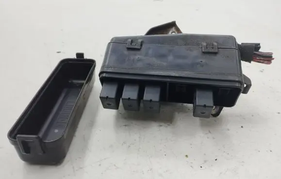 Mazda CX-7 Fuse module