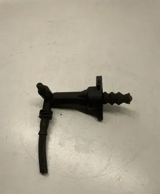Volkswagen Golf VII Clutch slave cylinder 5Q0721261