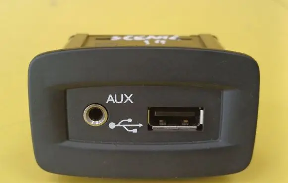 Renault Scenic III - Grand scenic III AUX in-socket connector 280230006R