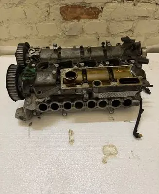 Volvo S60 Engine head 31401057