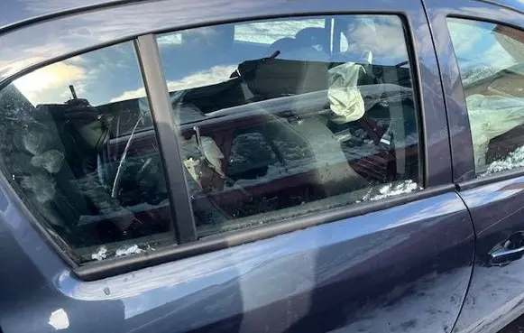 Opel Corsa D Rear door window glass 