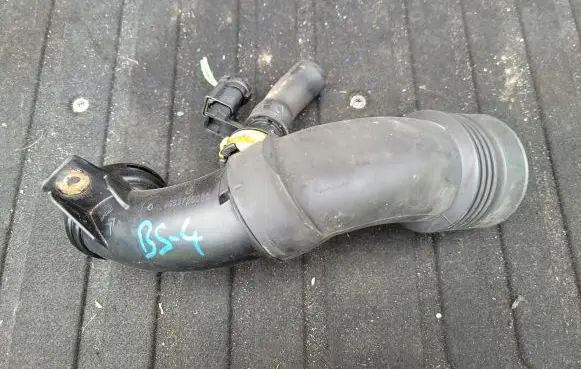 Citroen C4 II Intercooler hose/pipe 9683725080