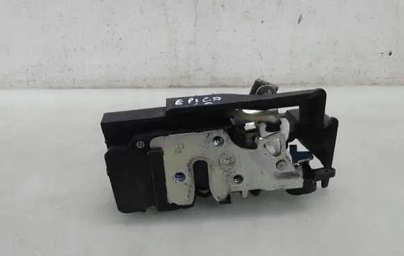 Chevrolet Epica Rear door lock A045818