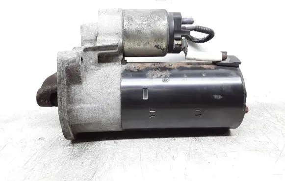 Volvo V70 Starter motor 30724473