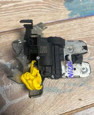 Audi Q2 - Tailgate/trunk/boot lock/catch/latch 81a827506